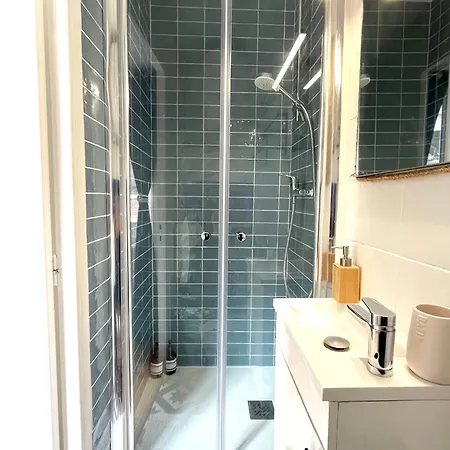 公寓 Bienvenue A Bord 滨海图维列